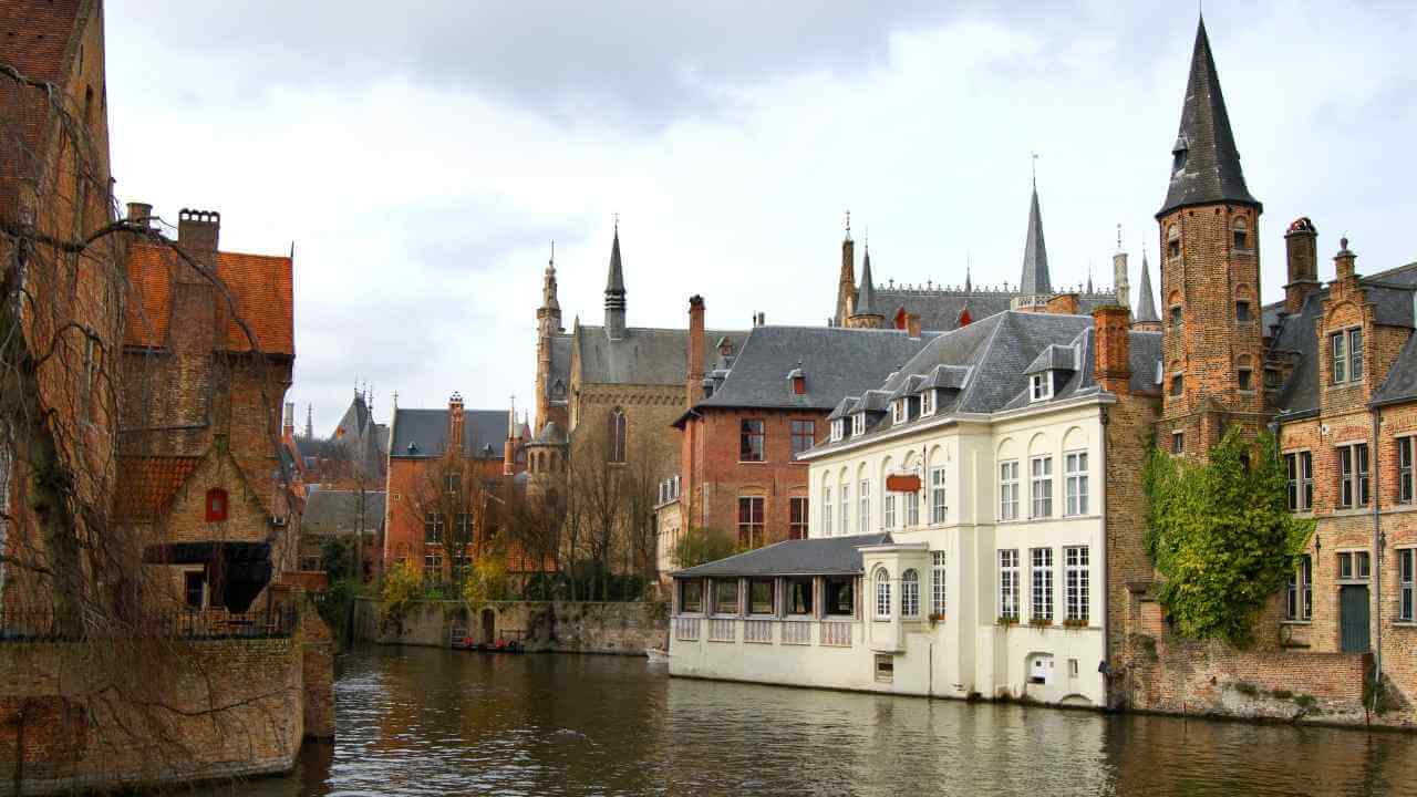 Vista de Brujas
