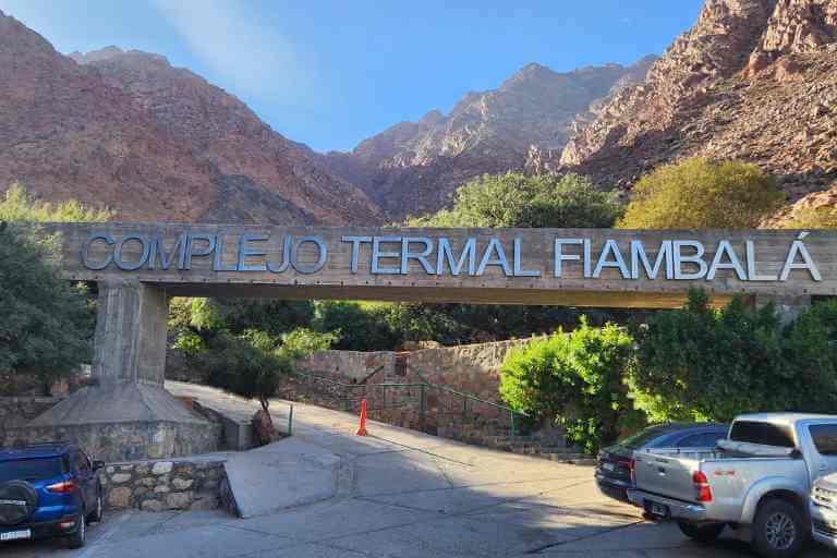 Piscinas termales en Fiambalá